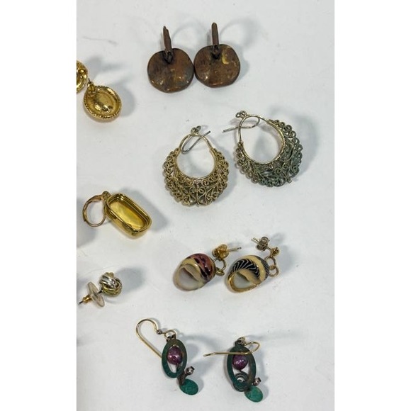 Women's Costume Jewelry Lot – Earrings, Brooches & Arm Braclet - Picture 7 of 13